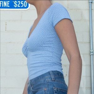 SOLD DO NOT BUYBlue floral Gina top